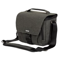 Think Tank Vision 10 sötétzöld válltáska