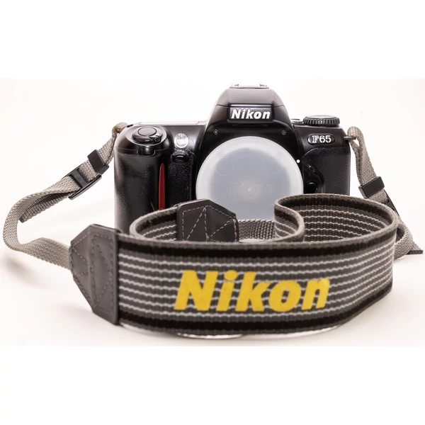 Nikon F65 váz fekete Használt