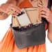 Kép 3/6 - SpiderPro Leather Sling Pouch - Fekete