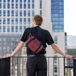 Kép 7/9 - Wandrd ROGUE Sling V2 6L - Rhone Burgundi Vörös színű